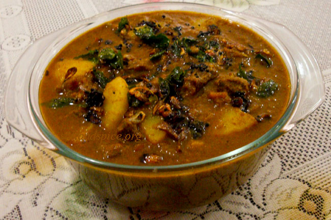 varutharacha-beef-curry-(2)