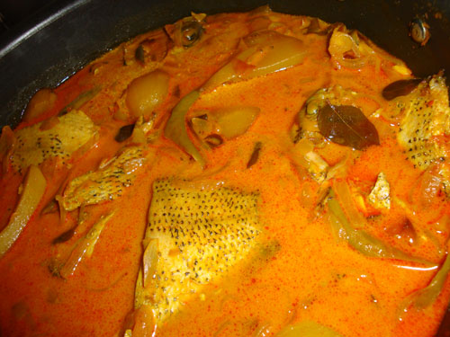 karimeen-curry1