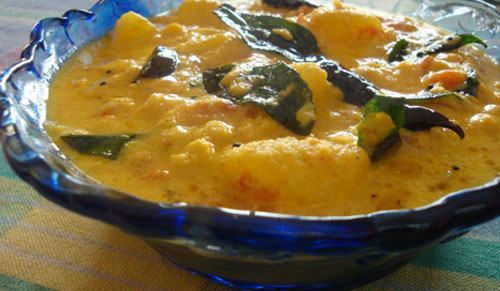 vellirikka-parippu-curry
