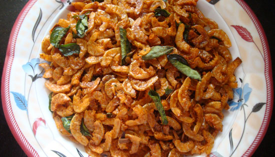 Dried Prawns Fry/ Unakka Chemmeen Varuthathu – Salt and Spice