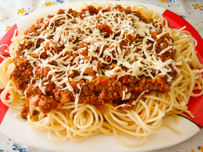 spaghetti-bolognese-(1)